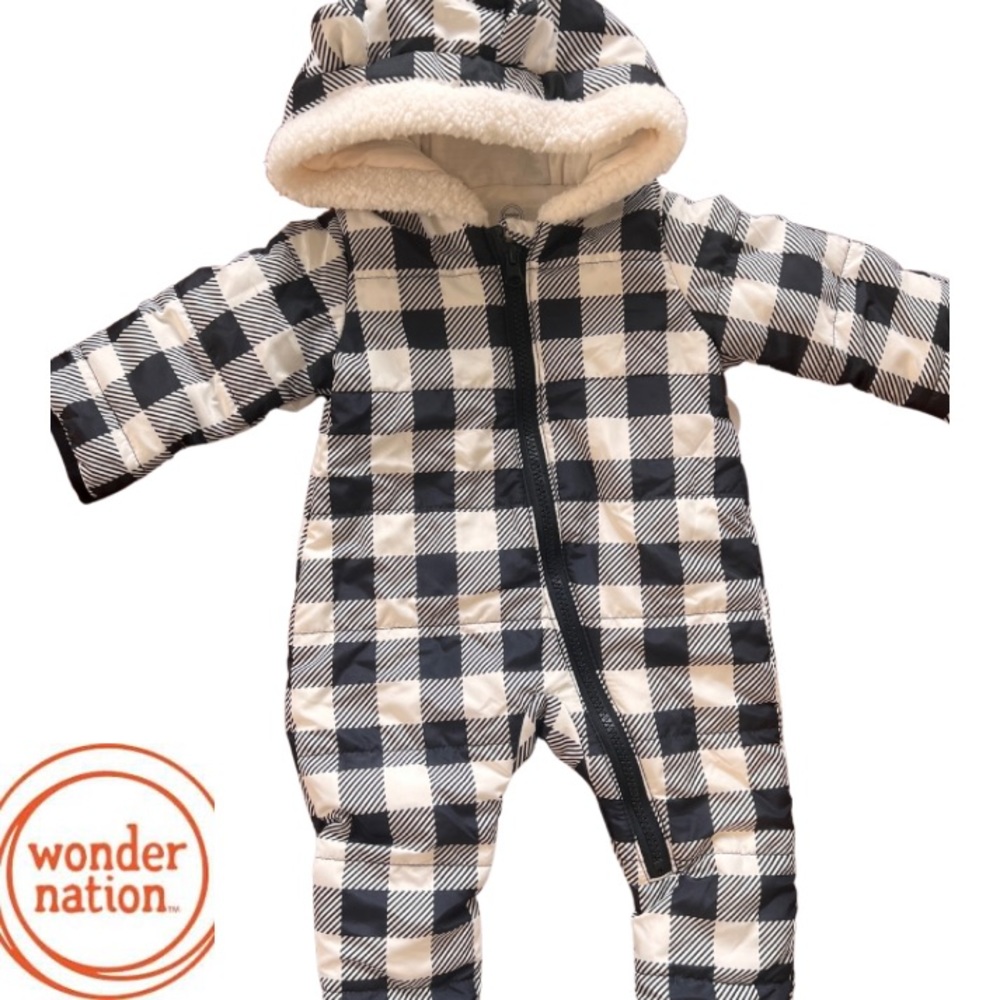 NWT WONDER NATION BABY CHECKERED FLEECE SNOWSUIT WITH EARS HOOD (0-3 months)